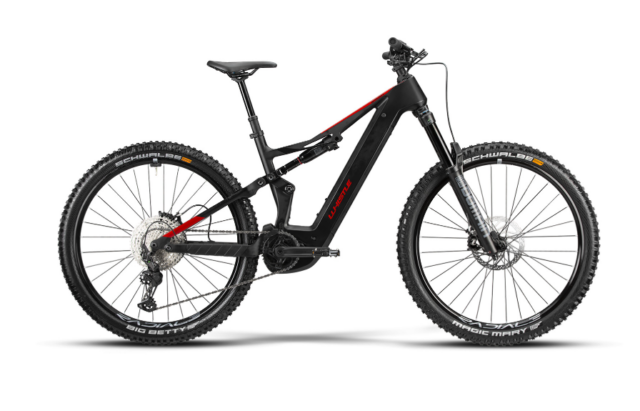 WHISTEL 25 B-RUSH C8.5 BLK/RED 40 NC8SP