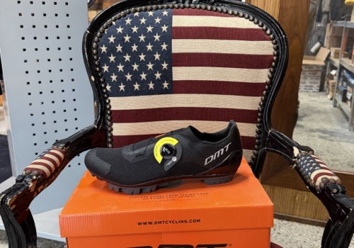 DMT KM4 BLACK/BLACK 47/13